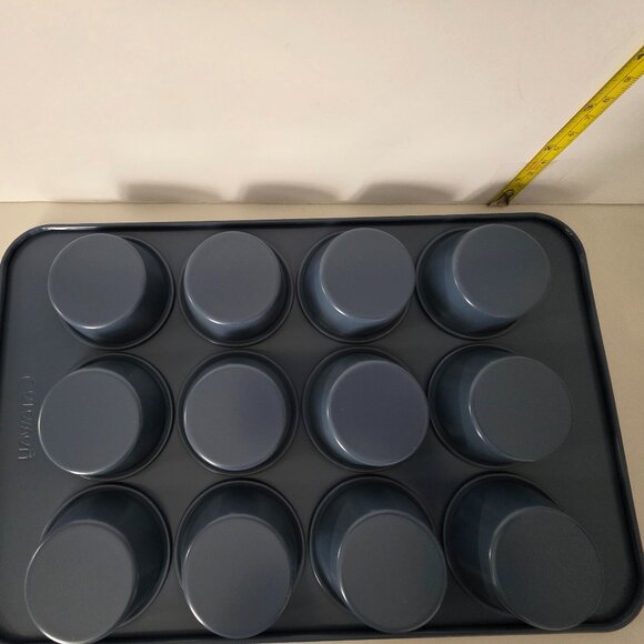 NEW Caraway 12 Cup Muffin Pan in Slate Blue - Picture 4 of 5